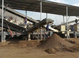 德國技術(shù)移動(dòng)式破碎站多少錢一臺,建筑垃圾回收利用機(jī)器